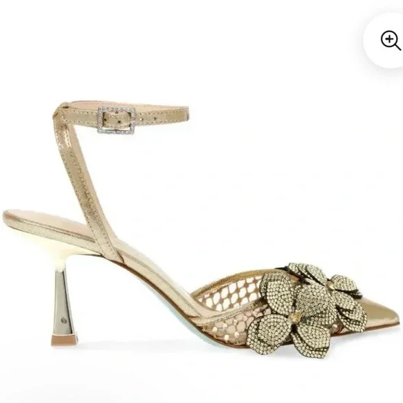 Betsy Johnson Gold heels - Picture 3 of 6